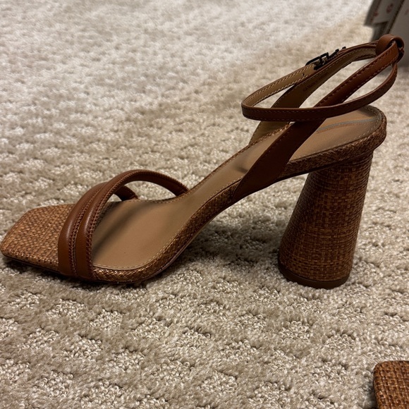 Sam Edelman Size 6.5 Strappy Brown Block Heel Sandals - Picture 5 of 8
